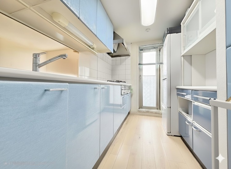 キッチン スマートな意匠と充実の機能を備えたキッチンが、暮らしにおいしい彩りを添えます。（ＣＧ空室加工済み）