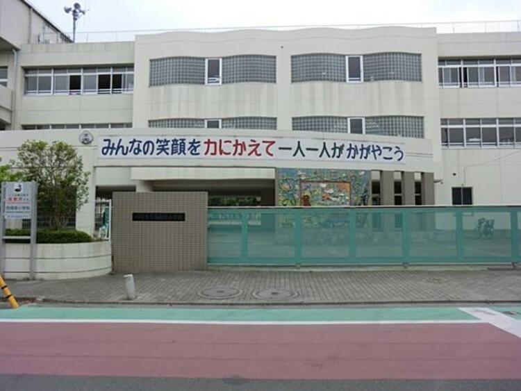 周辺 西御幸小学校	350m