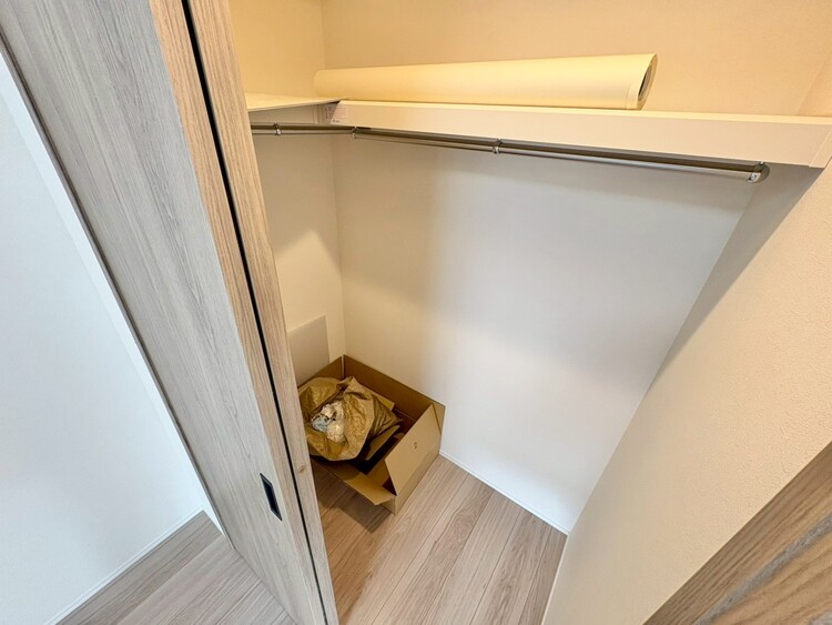 その他 家電やスーツケース、ストック品など何でも片付く嬉しい空間です。