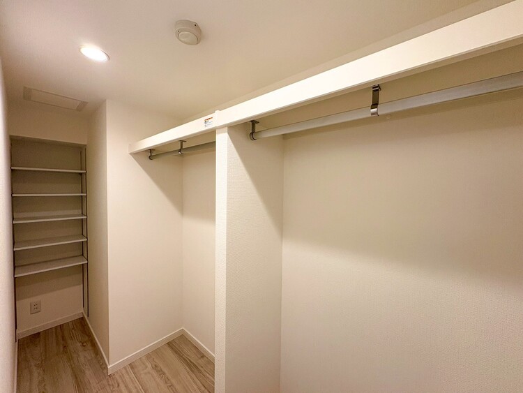 その他 収納スペースが付いていて、お部屋を広く使っていただけます。