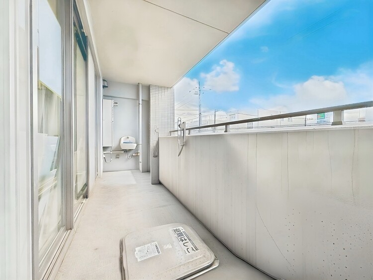 その他 朝の澄んだ空気や、夕方に吹く清々しい風を感じられるバルコニー。