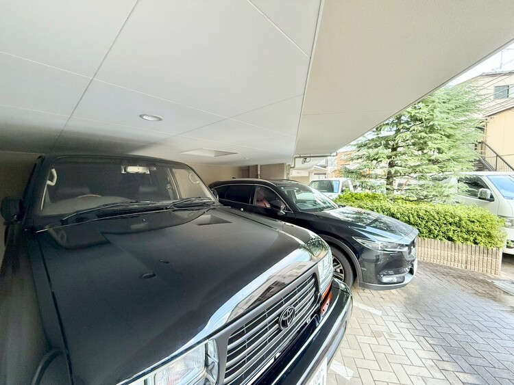 その他 駐車スペースが嬉しいですね。※空き状況は都度ご確認下さい。