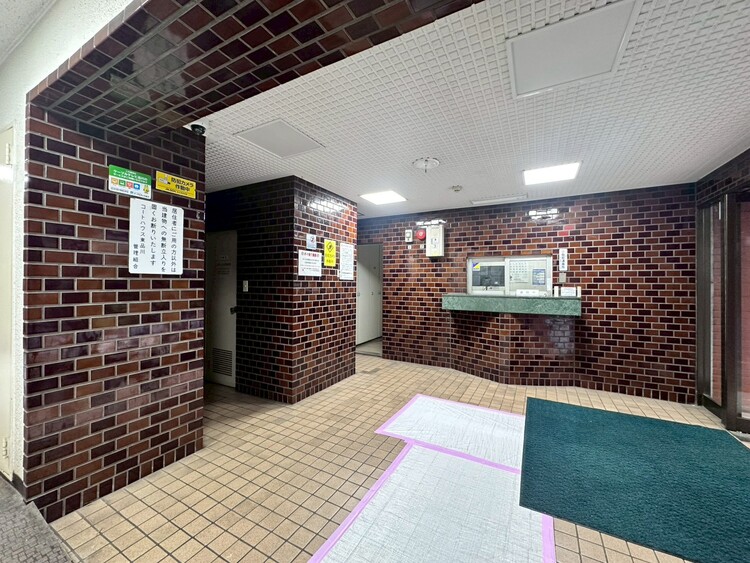 その他 館内は静寂な中が保たれており、管理が行き届いている印象を受けました。