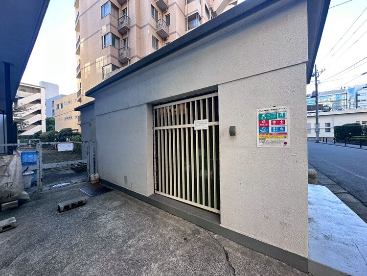 その他 ゴミ置場。綺麗に管理されております。