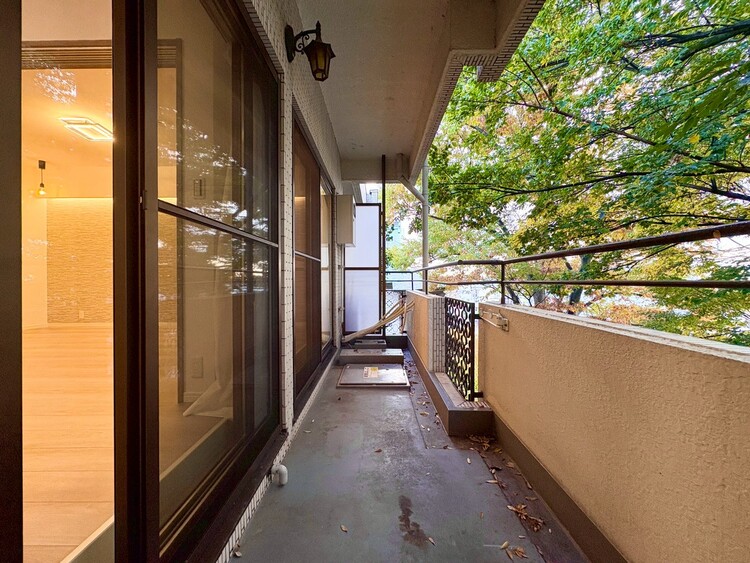 その他 朝の澄んだ空気や、夕方に吹く清々しい風を感じられるバルコニー。