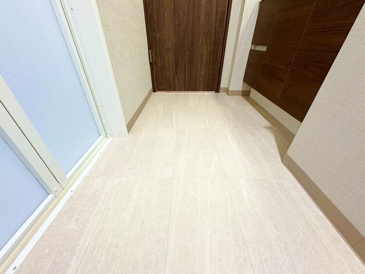 その他 十分な広さの脱衣所。