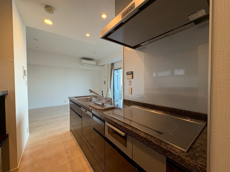 その他 使いやすくスタイリッシュなキッチン空間になっております。