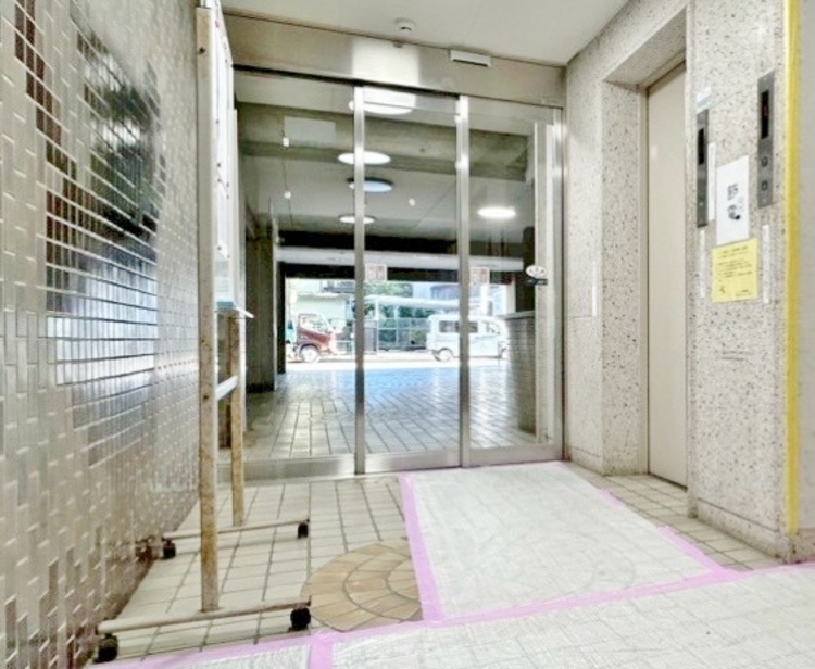 その他 館内は静寂な中が保たれており、管理が行き届いている印象を受けました。