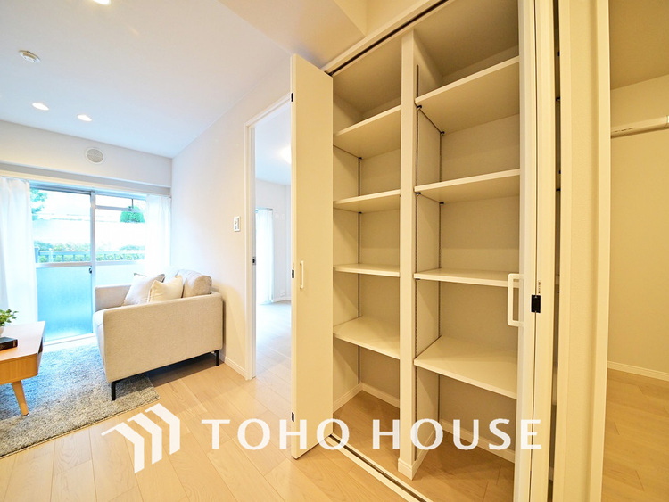 収納 リビング　収納