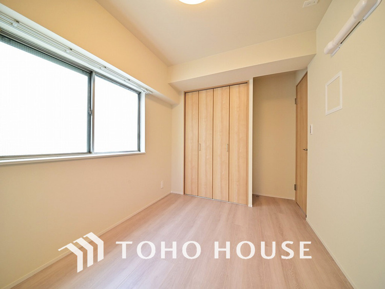 内装 1日の疲れを癒し、心地よく寛げるようゆったりとした広さをしています