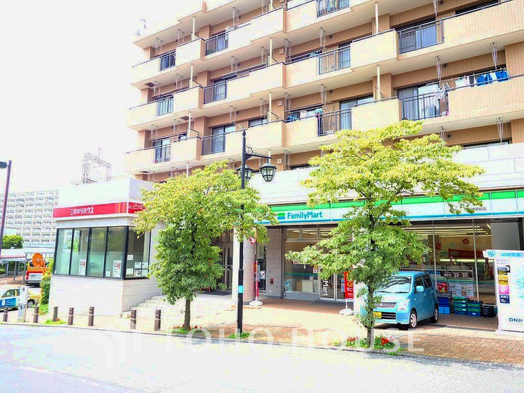 周辺 ファミリーマート 市が尾駅前店　距離400ｍ