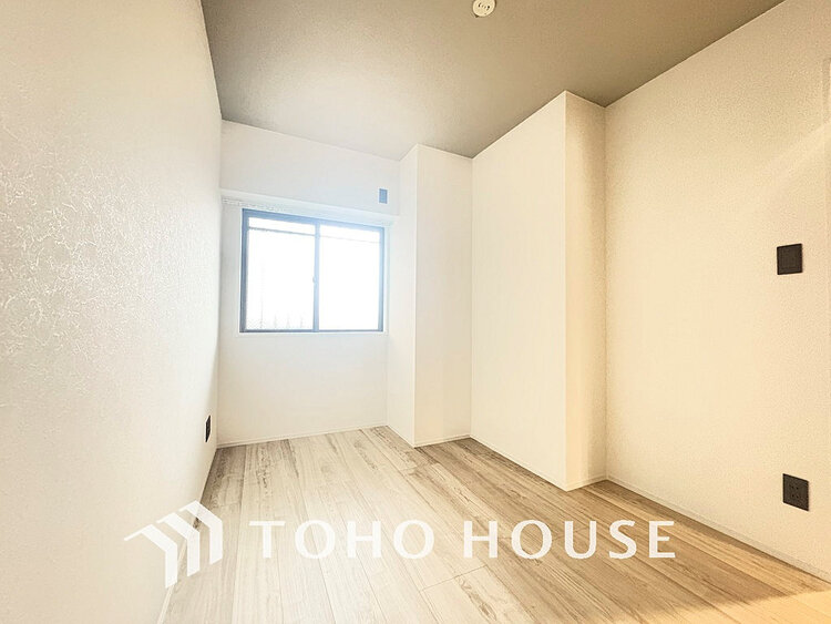 内装 シンプルですっきりとした室内は飽きのこない居心地の良い雰囲気