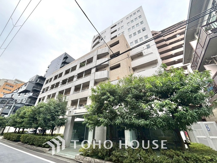 外観 漂う上質な空気感、マンションに入れば「おかえりなさい」と笑顔で迎えてくれるエントランス。最良の心配りを感じるマンションでした。