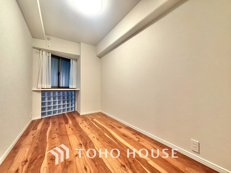 内装 風の通り道。舞い込んでくる風が優しく躍り、室内に爽やかな空気を運んでくる。