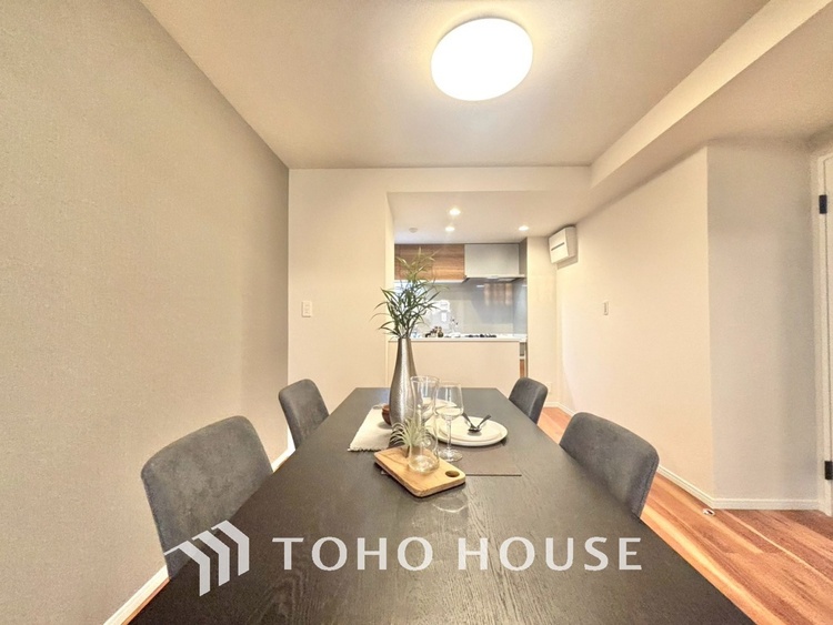 内装 「想像していた以上に広い」が写真を撮っているときの感想です。家事動線に配慮したプランによりご家族がくつろげる明るく広い空間が確保できました。