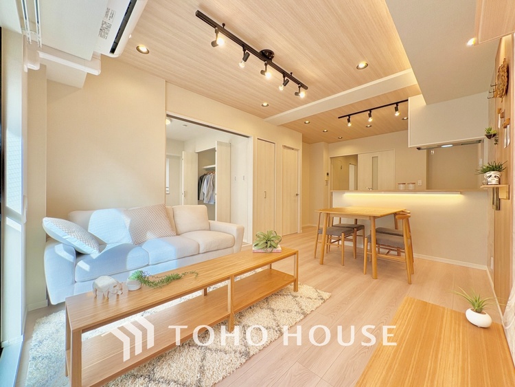 内装 家族みんなの笑顔が、笑い声が絶えない幸せいっぱいのこの場所で新たな生活が始まる。