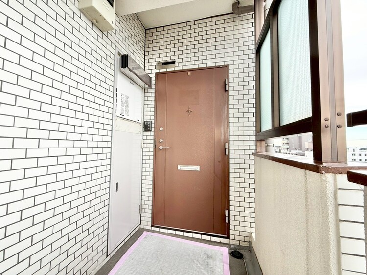 その他 清潔感のある落ち着いた雰囲気の玄関です。