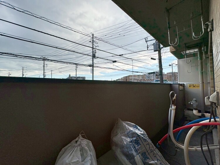 その他 朝の澄んだ空気や、夕方に吹く清々しい風を感じられるバルコニー。