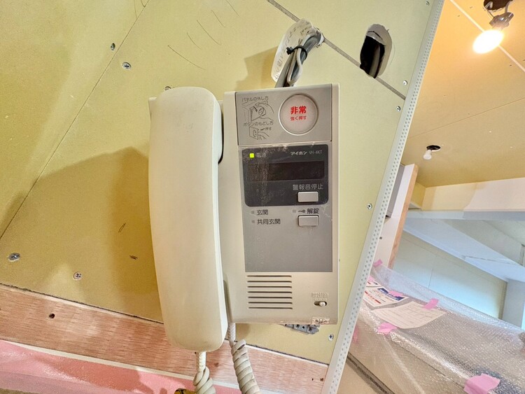 その他 誰が来てもわかる様にモニター付きインターホンを設置。