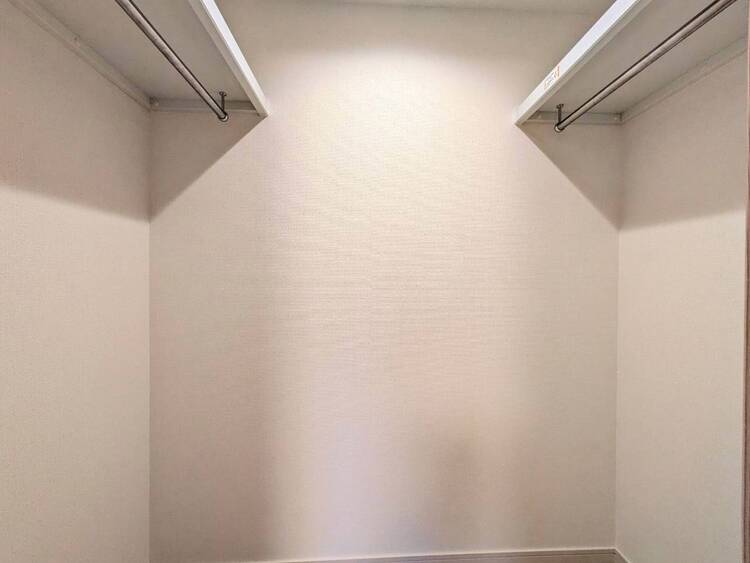 その他 収納スペースが付いていて、お部屋を広く使っていただけます。