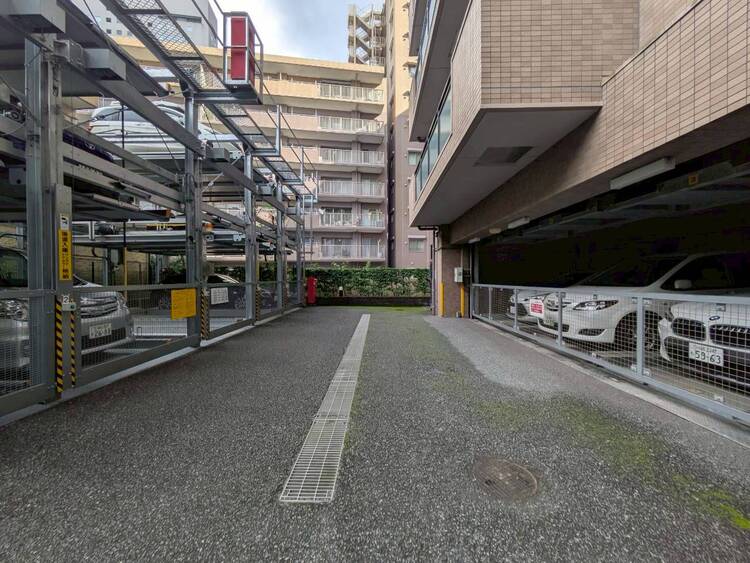 その他 駐車スペースが嬉しいですね。※空き状況は都度ご確認下さい。