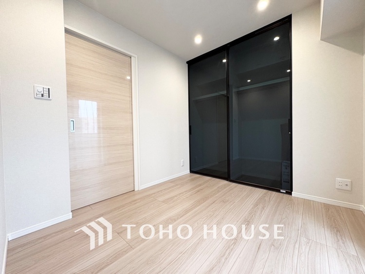 内装 【PRIVATE ROOM】◆属毛離裏◆子は父を手本とし、母に愛育されて成長する。家族の深い繋がり。いつまでも大切にしたい。