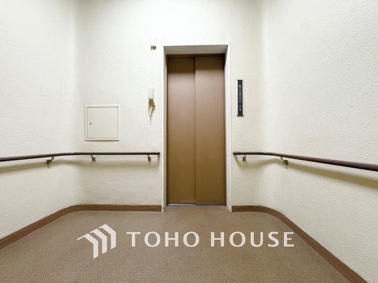 その他 【ENTRANCE】◆そびえ立つ◆我が家のシンボル。遠くの空が赤く染まる夕べが待ち遠しい。