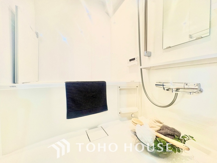 風呂 【BATHROOM】◆プライベートな空間◆simpleだからrelaxできるんです。こころもからだもキレイさっぱり。