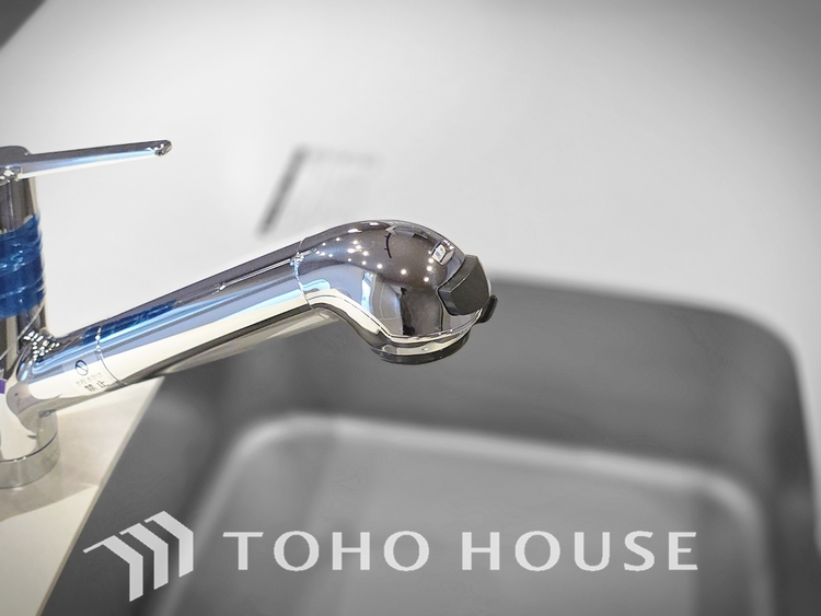 キッチン あなたの創造性を刺激する舞台。最新の機能と美しいデザインが融合し、料理の時間を至福の瞬間に変えます。