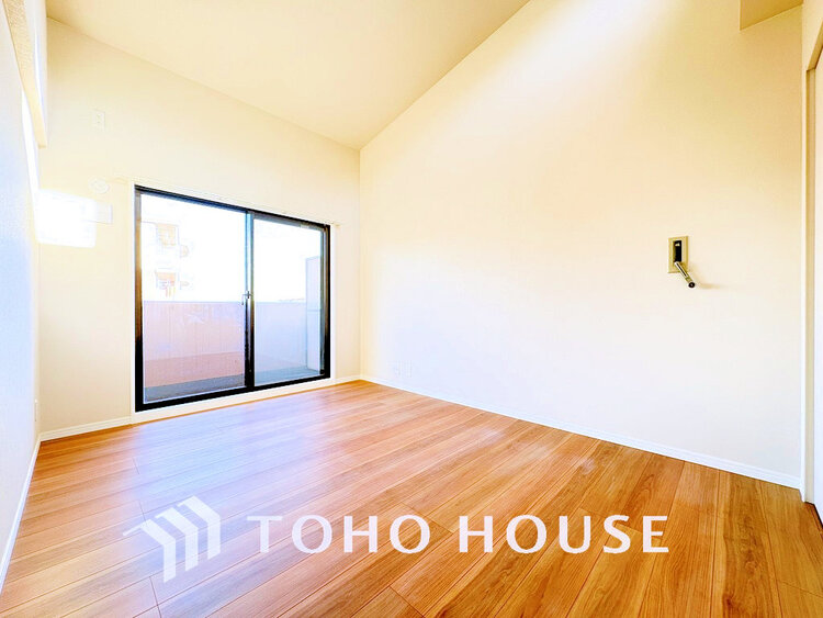 内装 シンプルですっきりとした室内は飽きのこない居心地の良い雰囲気です