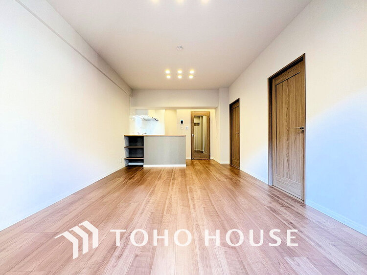 内装 シンプルな内装は落ち着きのある空間・ゆったりとした家族とのひとときを過ごせます