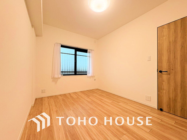 内装 シンプルですっきりとした室内は飽きのこない居心地の良い雰囲気