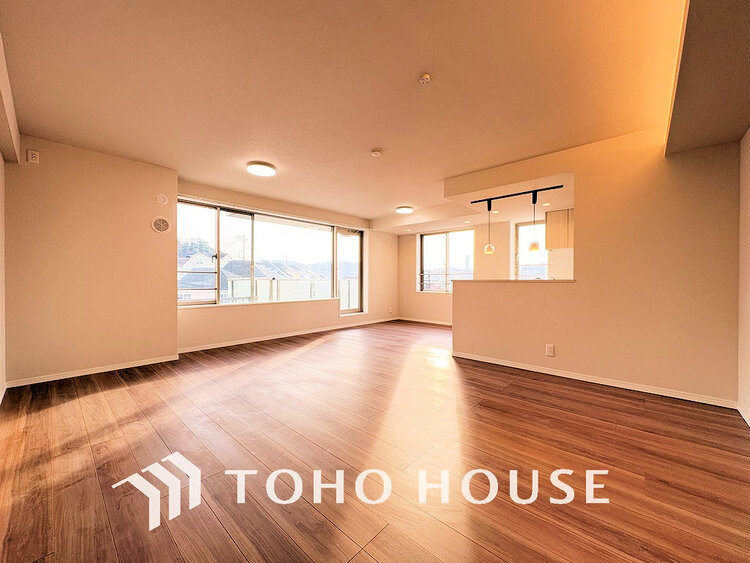 内装 ゆったりとくつろげる上質なリビングダイニング