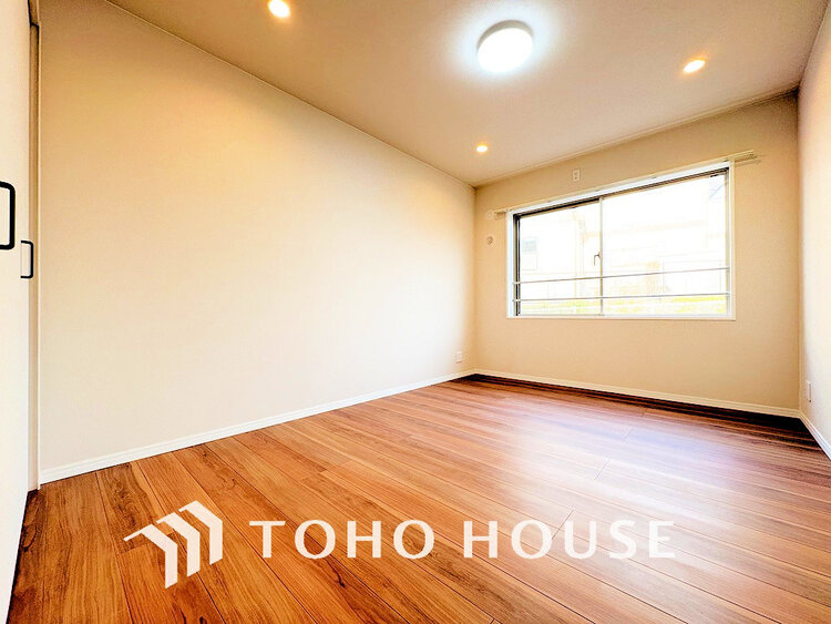 内装 1日の疲れを癒し、心地よく寛げるようゆったりとした広さをしています