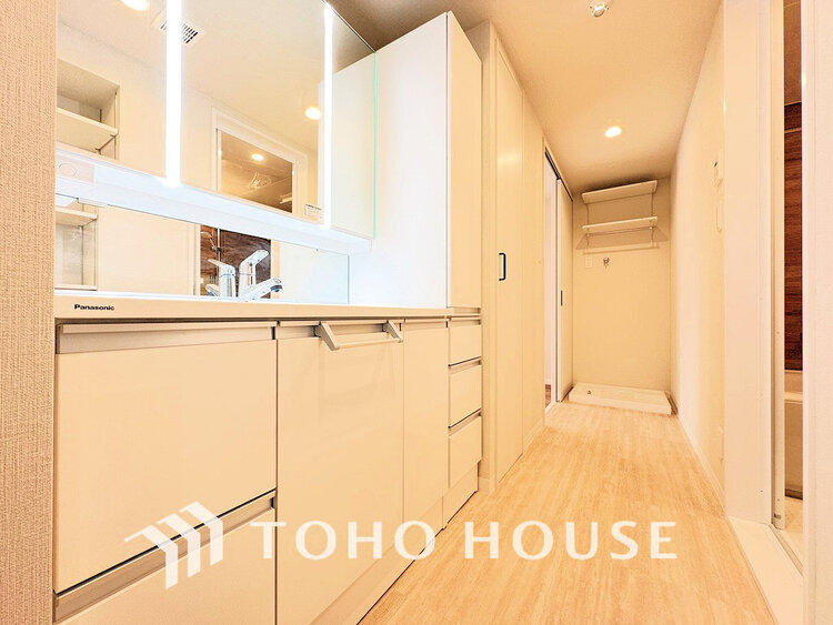 洗面 清潔感のある脱衣場