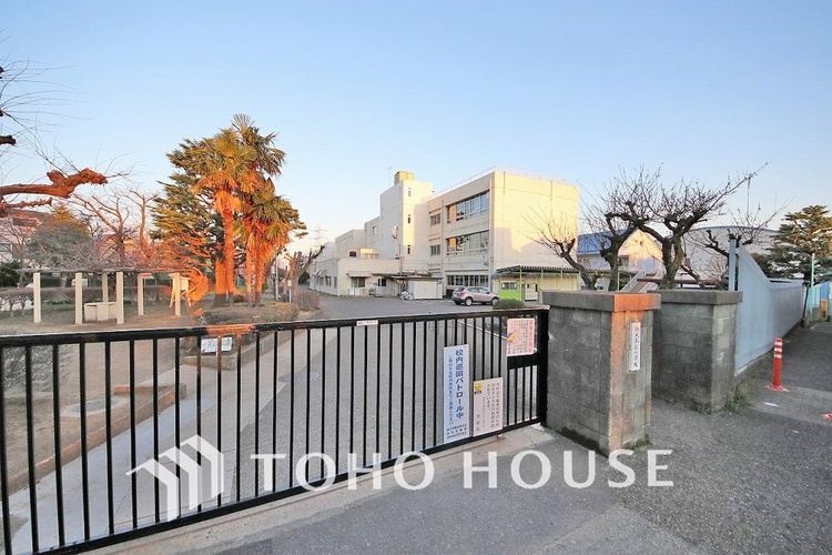 周辺 狛江市立狛江第三小学校　距離400m