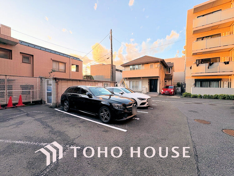 駐車場 駐車場（料金・空き状況はご確認ください）