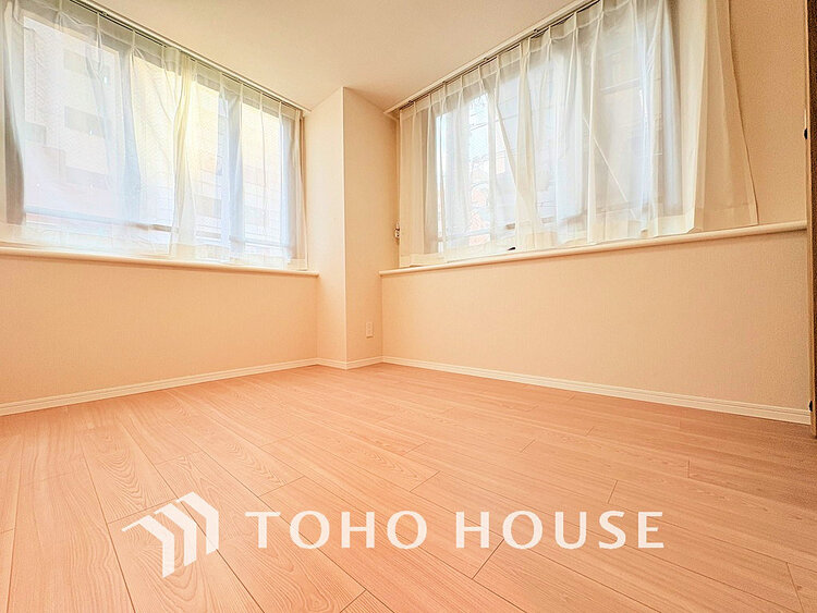 内装 シンプルですっきりとした室内は飽きのこない居心地の良い雰囲気