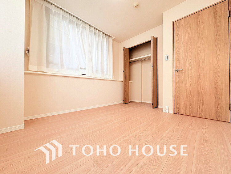 内装 1日の疲れを癒し、心地よく寛げるようゆったりとした広さをしています