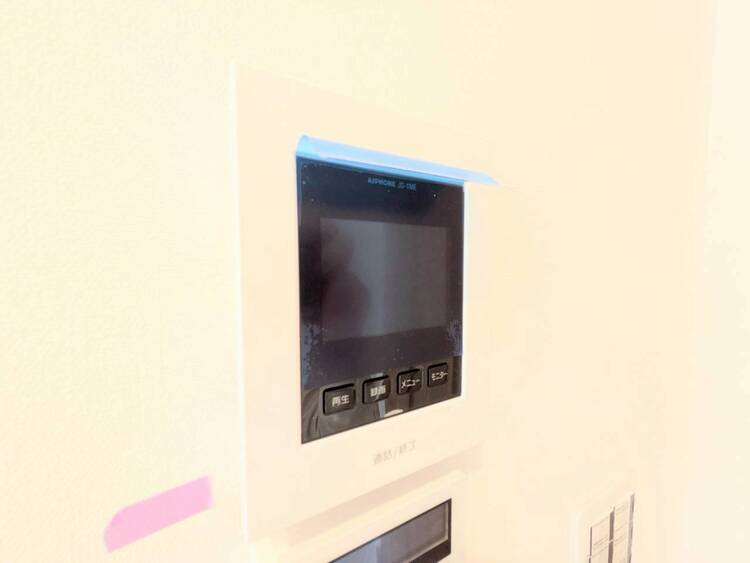 その他 誰が来てもわかる様にモニター付きインターホンを設置。