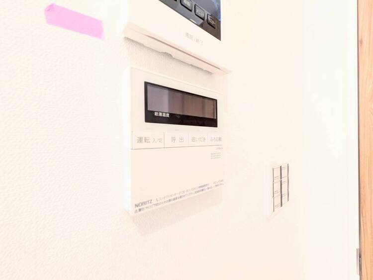 その他 見やすい画面で操作しやすい給湯パネル。