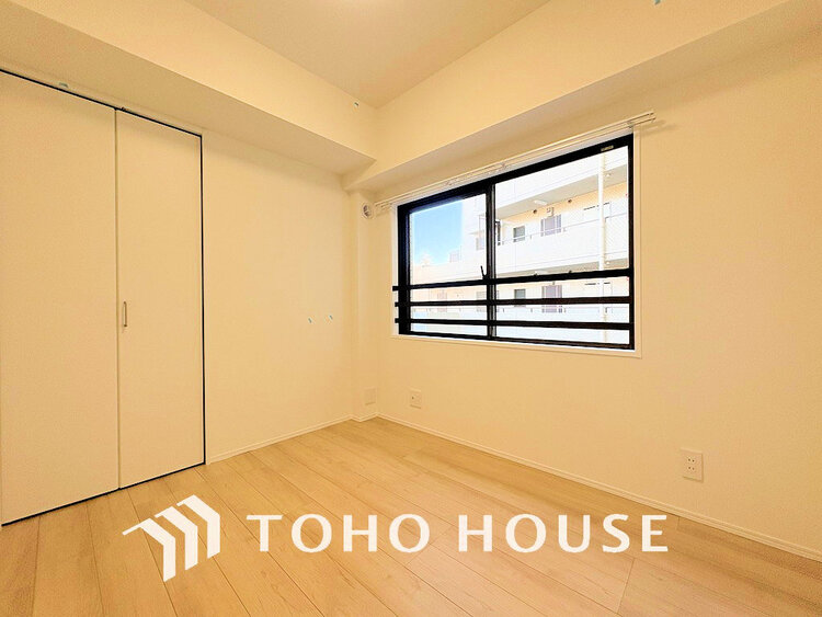 内装 シンプルですっきりとした室内は飽きのこない居心地の良い雰囲気