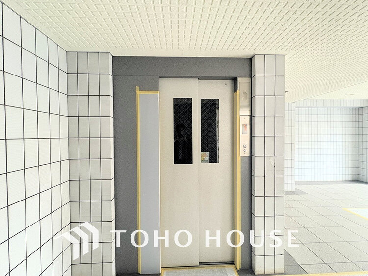 その他 エレベーター