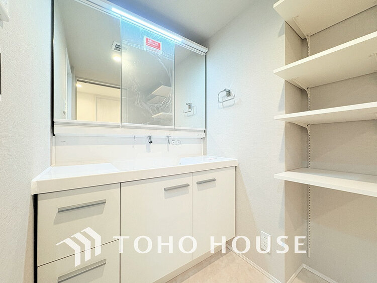 洗面 清潔感のある脱衣場