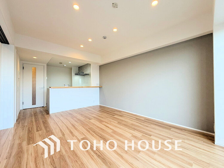 内装 広がりのある住空間、家族が集まるリビング・ダイニング