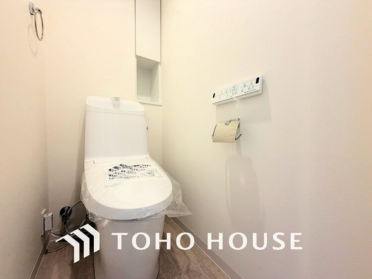 トイレ トイレには快適な温水洗浄便座付