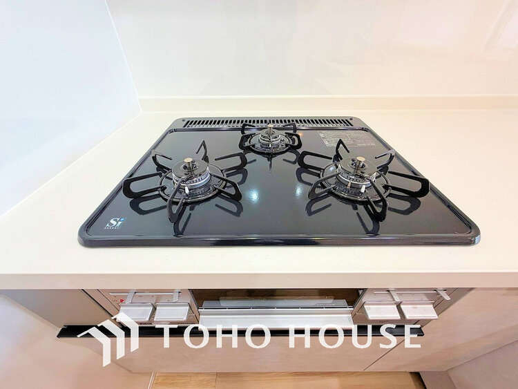 その他 3口ガスコンロで効率よくお料理できますね