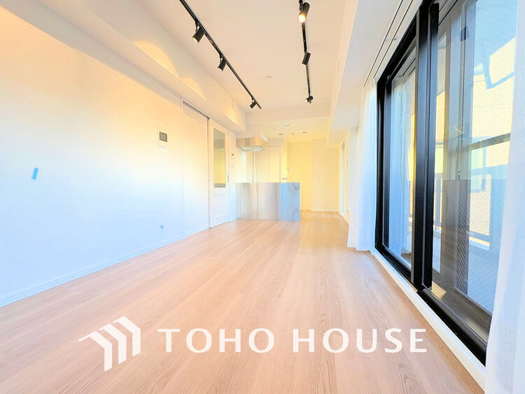 内装 1日の疲れを癒し、心地よく寛げるようゆったりとした広さをしています