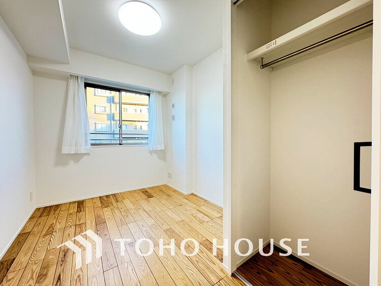 内装 1日の疲れを癒し、心地よく寛げるようゆったりとした広さをしています