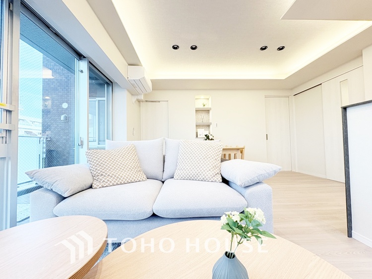 内装 時間をかけて作り上げるそんな空間を君と共有したい。僕たちの空間は唯一無二の物だから。